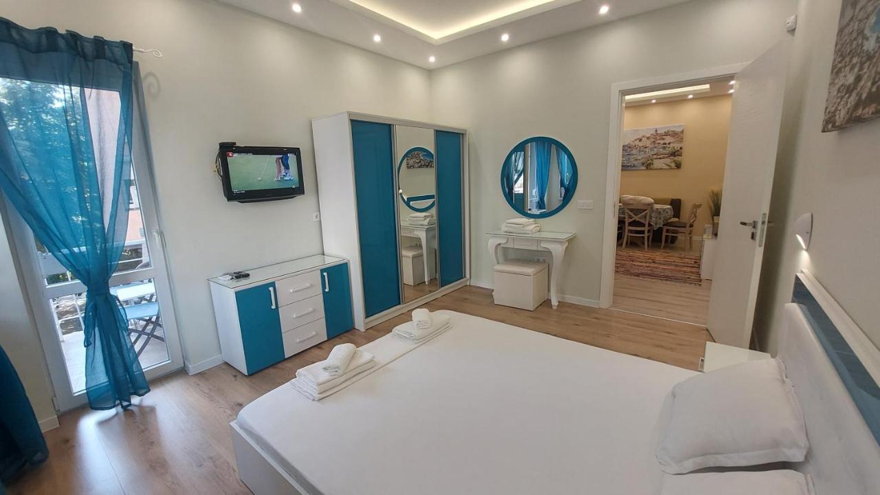 Апартамент Pink & Blue - 2Bdr With Balcony - Wi-Fi Varna Exteriér fotografie