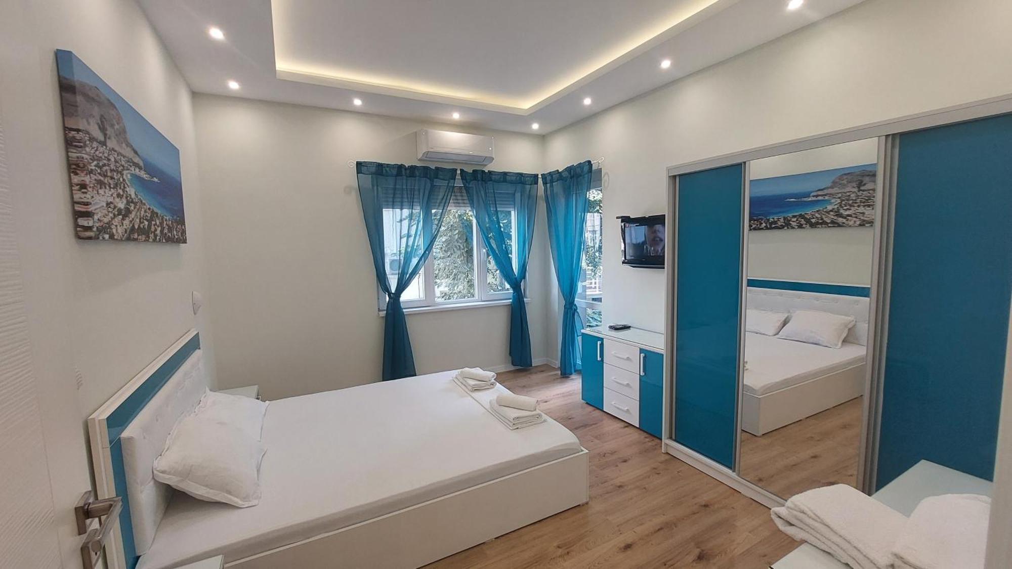 Апартамент Pink & Blue - 2Bdr With Balcony - Wi-Fi Varna Exteriér fotografie